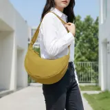 데일리 반달 크로스백 미니 숄더 슬링백 머스터드