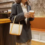 모모 캔버스 토트백(브라운) 미니백