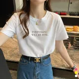 화이트 레터링 프린팅 반팔 티셔츠