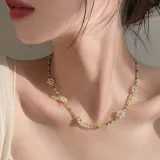 비즈 플라워 목걸이 컬러 데이지 꽃 주얼리 액세서리