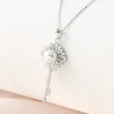 [비쥬홀릭] 실버925 백금도금 진주 키 여성 목걸이