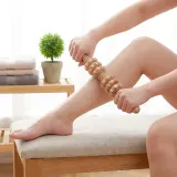 롤케어 원목 바디 마사지 롤러 전신 셀프 마사지스틱