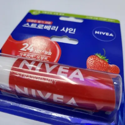 초보습케어 니베아 스트로베리샤인 1개 촉촉한 립글로스 립밤