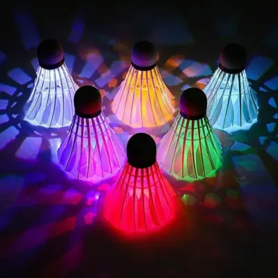 야광 깃털 셔틀콕 4PCS 세트 LED배드민턴공 LED셔틀콕 야간배드민턴