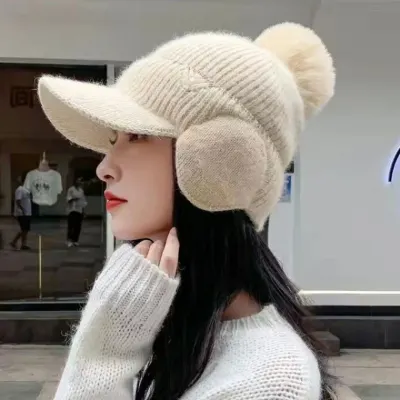 머리부터 귀까지 포근하게 감싸주는 풀오버 이어 니트모자 여성 겨울모자 방울모자 방한모자