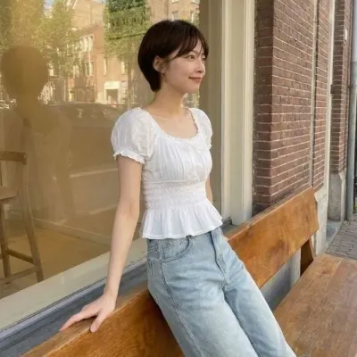 셔링 스모크 페플럼 반팔 블라우스 SWC-1010427
