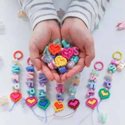 DIY 비즈 키링 만들기 MBTI 이니셜 키트 [엠비티아이 세트 에어팟 가방 열쇠 고리 참 자동차 키 알파벳]