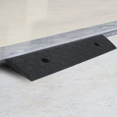 계단 문턱 휠체어 진입판(50x13x3cm) (블랙)-DT