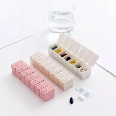 심플 휴대용 일주일 알약 비타민 케이스 요일별 약통 7칸 약정리함 알약통 사각 약케이스