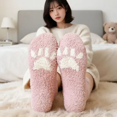 강아지 캐릭터 수면양말 극세사 보온 후리스 롱 양말 겨울 홈웨어 잠옷 실내 방지용