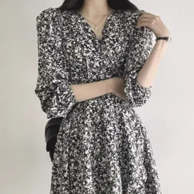 랩원피스 플레어 플라워 원피스 여성미니 블랙 로맨틱 데일리 꽃무늬 쉬폰