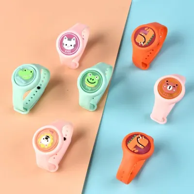 모기팔찌 만화 조명 모기 퇴치 시계 어린이용 발광 야외 모기 퇴치 아기 손목밴드 제조사84
