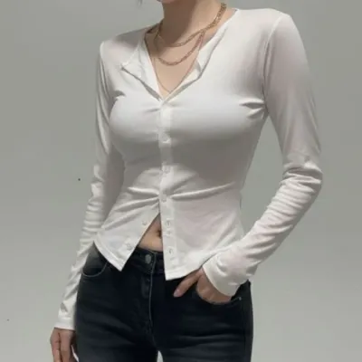 슬림핏 단추 가디건 긴팔 가디건 이너 티셔츠 여성슬림티 여성긴팔티
