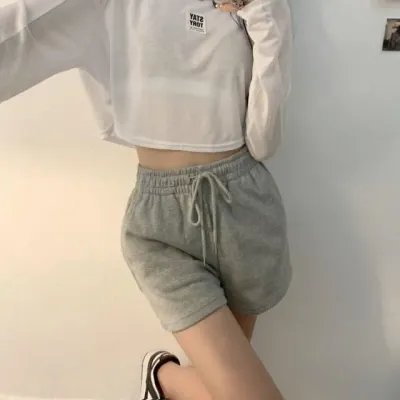 밴딩 트레이닝 숏팬츠 페미닌룩 데일리룩 데이트룩 캐주얼룩
