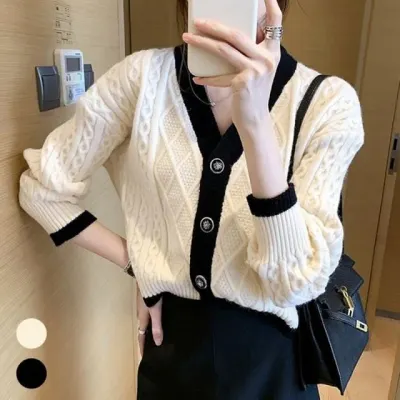 V넥 가디건 배색 라인 꽈배기 니트 여성 데일리 홈웨어