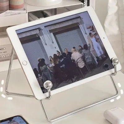태블릿거치대 철제 거치대 기기거치대 탁상거치대