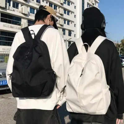 남녀공용 캐주얼 베이직 가방 센터 지퍼 포인트 백팩