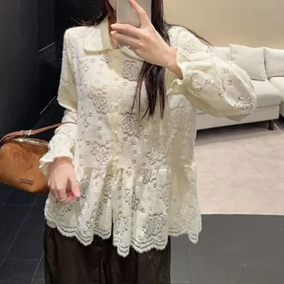 플라워 펀칭 카라 플레어 긴팔 루즈핏 블라우스 물결블라우스 퍼프블라우스