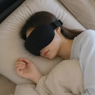 블랙 3D 입체 수면안대 편안한 착용감 벨크로 조절끈 여행용