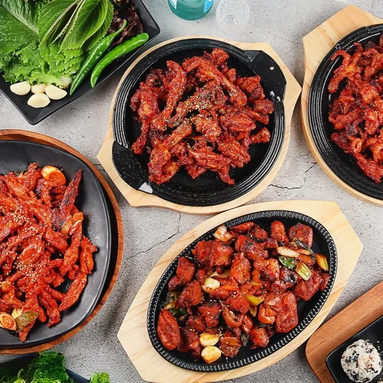 리얼 직화구이 직화오돌뼈 200g