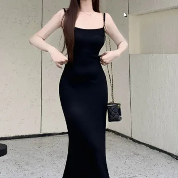 끈나시 원피스 슬림 슬리브리스 여름 데일리 바디라인 글램 심플 꾸안꾸 바캉스룩 데이트룩 파티룩