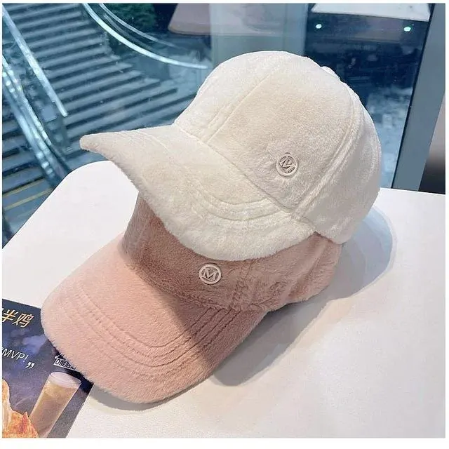M로고 퍼 볼캡