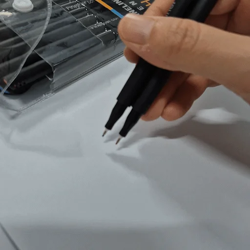 번짐없는 24색 얇은 마카펜 0.4mm 스케치 웹툰 미술 수업 화방 마커 그림 학원 드로잉 마커 그림 상세1