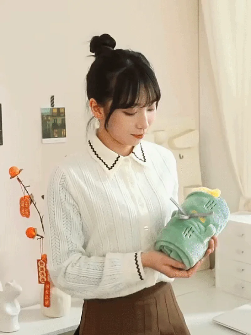 캐릭터 어깨 무릎 담요 극세사 교실 사무실 차량 미니 이불 입는 요 망토 상세2