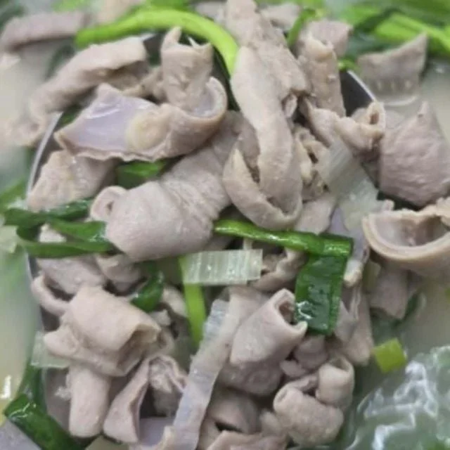 국내산 삶은 돼지 소창 1kg 돼지부속고기 돼지국밥재료